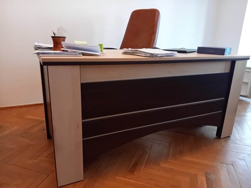 Mobilier complet pentru birou,