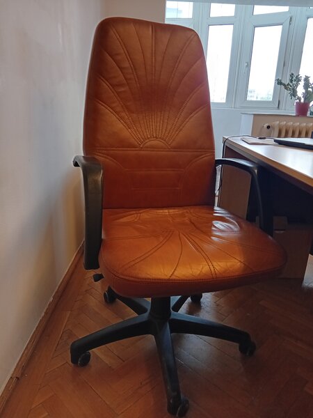 Mobilier complet pentru birou,